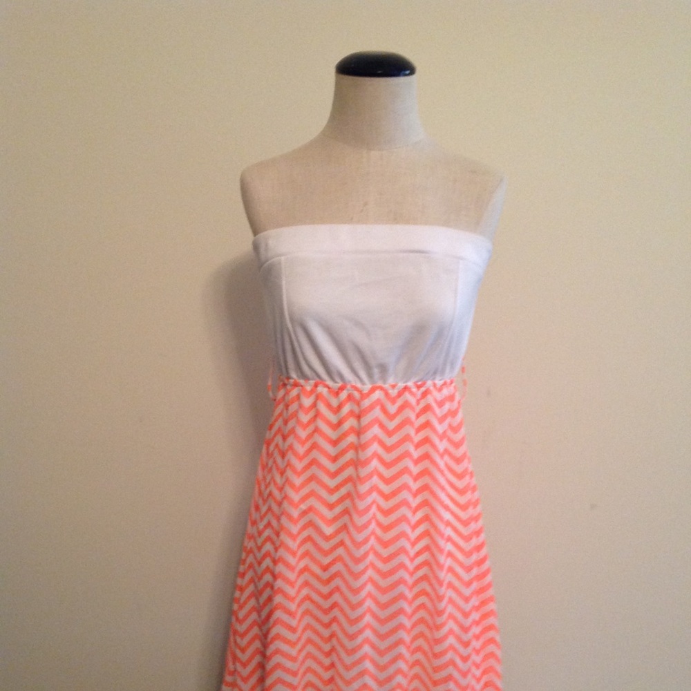 Strapless dress